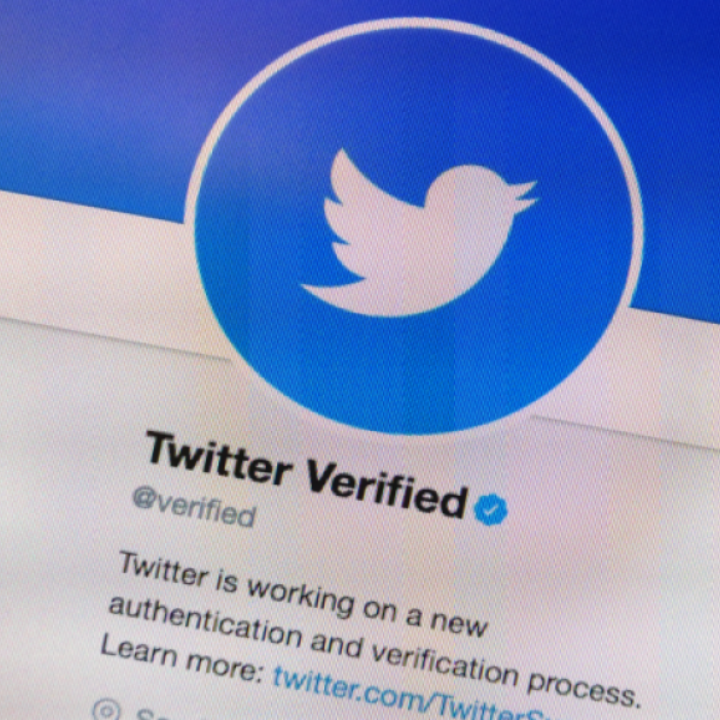 Twitter says all advertisers will now have to pay for verification to run ads on the app