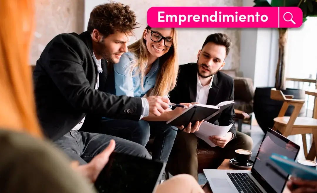 What are entrepreneurial communities and why are they booming?